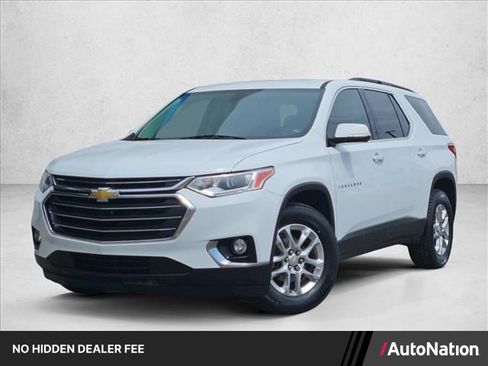 Certified 2019 Chevrolet Traverse LT FWD image 1