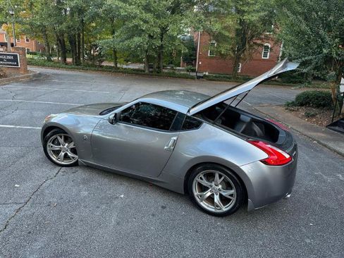 Used 2009 Nissan 370Z Coupe w/ Sport Pkg image 14