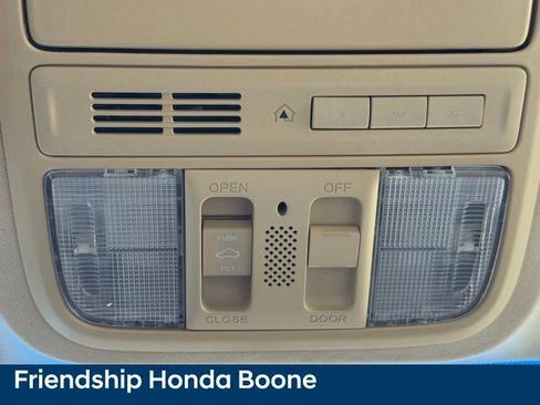 Used 2010 Honda Crosstour EX-L image 25