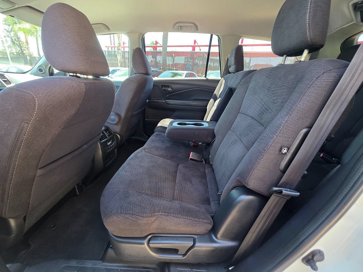 Used 2017 Honda Pilot EX image 25
