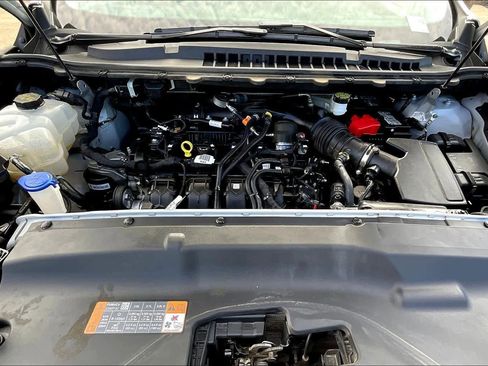 Used 2022 Ford Edge SE w/ Black Appearance Package image 9