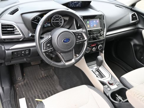 Used 2020 Subaru Forester Premium AWD/4WD image 11