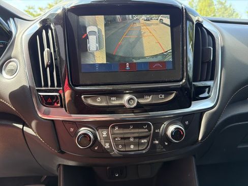 Used 2018 Chevrolet Traverse Premier AWD/4WD image 21