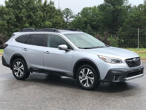 Used 2022 Subaru Outback Limited XT w/ Popular Package #2 AWD/4WD image 2