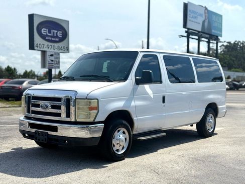 Used 2011 Ford E-150 and Econoline 150 E-150 XL image 1