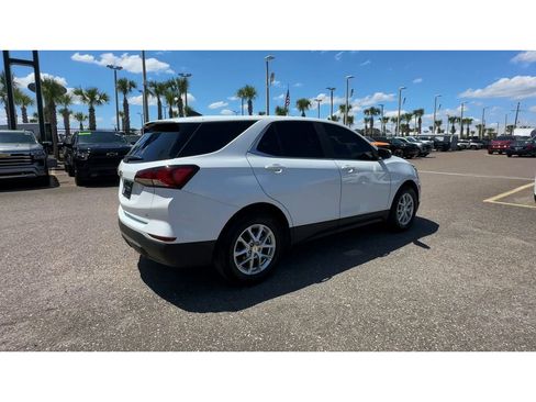 Used 2023 Chevrolet Equinox LT FWD image 2