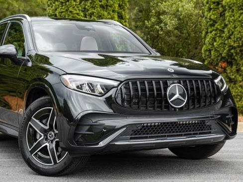 Used 2024 Mercedes-Benz GLC 300 4MATIC w/ AMG Line image 6