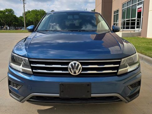 Used 2019 Volkswagen Tiguan S FWD image 2