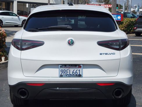 Used 2024 Alfa Romeo Stelvio Sprint RWD image 28