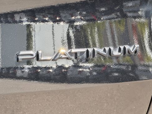 Used 2025 Toyota Grand Highlander AWD Hybrid image 49