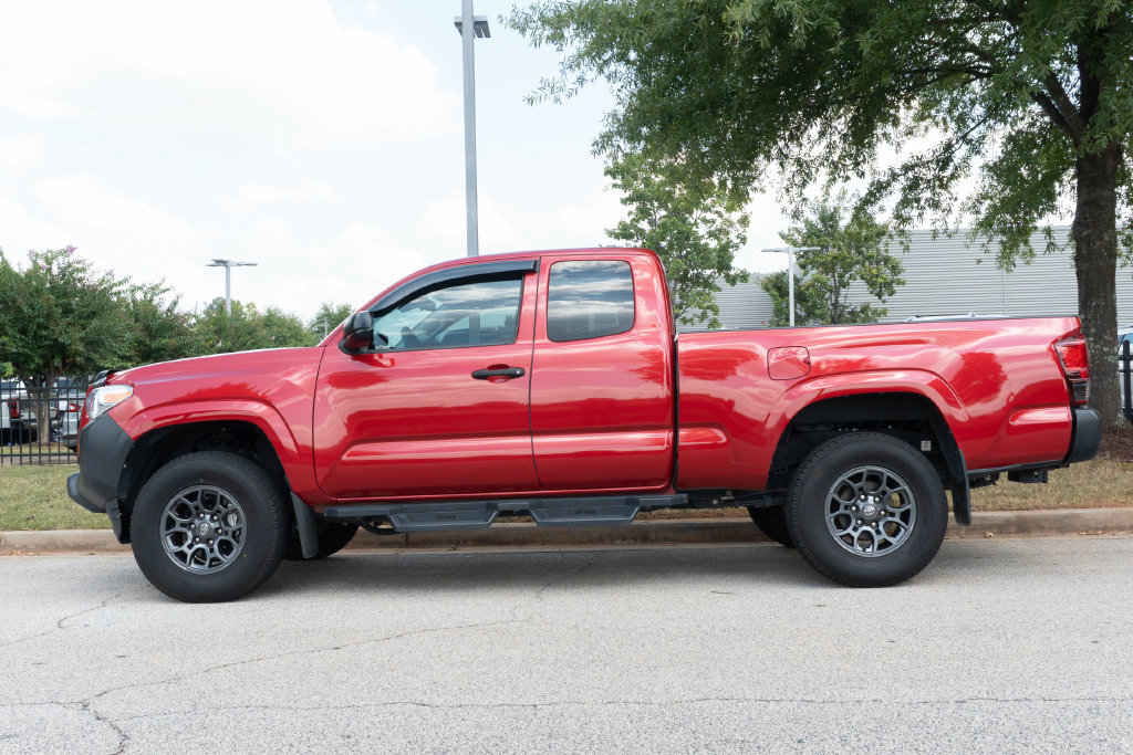 Used 2023 Toyota Tacoma SR AWD/4WD image 10
