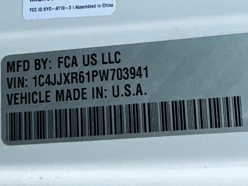 Certified 2023 Jeep Wrangler Unlimited Rubicon 4xe AWD/4WD image 36