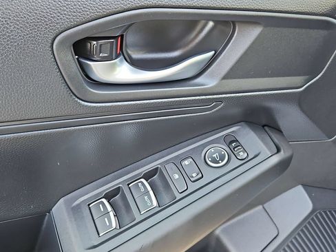 Used 2025 Honda Accord LX image 13