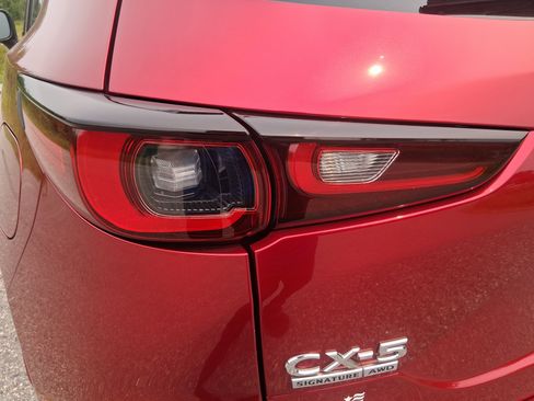 Used 2022 MAZDA CX-5 Signature AWD/4WD image 11
