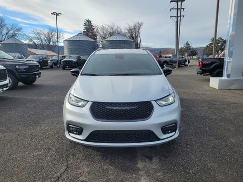 New 2026 Chrysler Pacifica Select w/ S Appearance Package AWD/4WD image 16