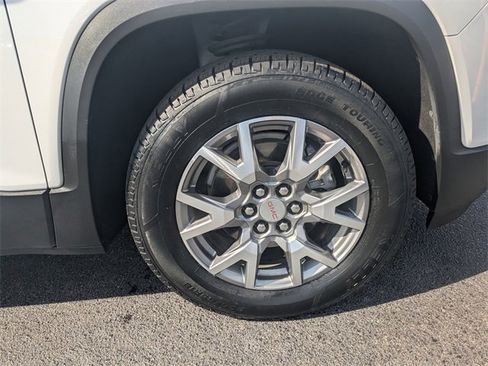 Used 2021 GMC Acadia SLT image 11