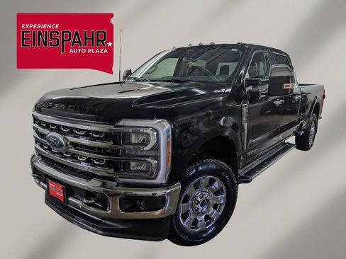 Used 2023 Ford F350 Lariat w/ Tow Technology Package image 1