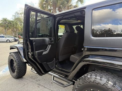 Used 2014 Jeep Wrangler Unlimited Sahara w/ Connectivity Group image 20