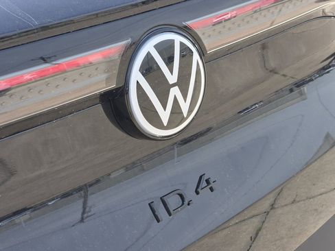 New 2026 Volkswagen ID.4 Pro S Plus AWD/4WD image 7