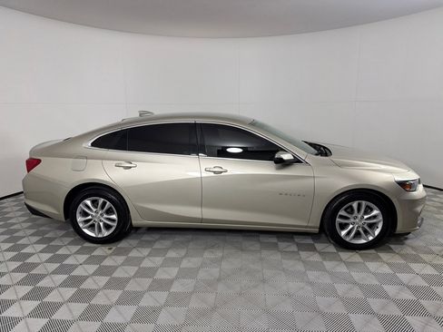 Used 2016 Chevrolet Malibu LT image 4