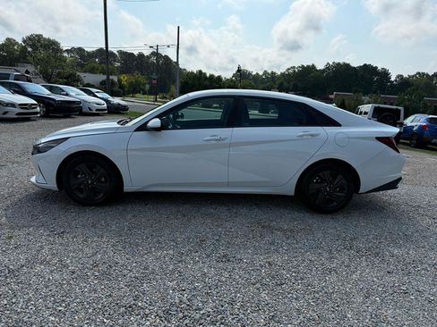 Used 2021 Hyundai Elantra SEL FWD image 8