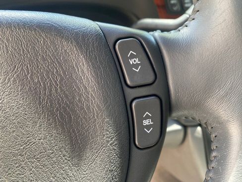 Used 2005 Cadillac De Ville image 42