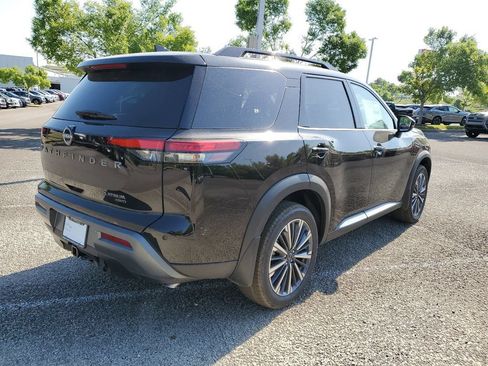 New 2026 Nissan Pathfinder Platinum AWD/4WD image 4