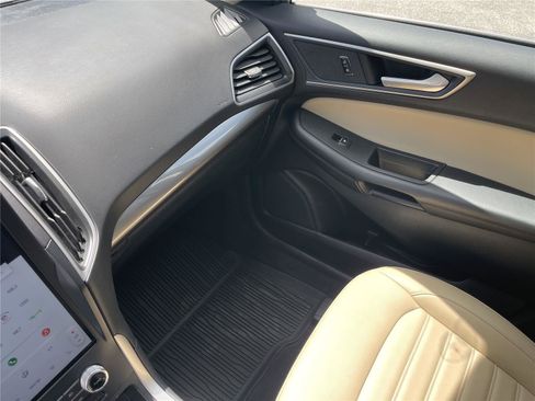 Used 2023 Ford Edge SEL w/ Convenience Package image 28