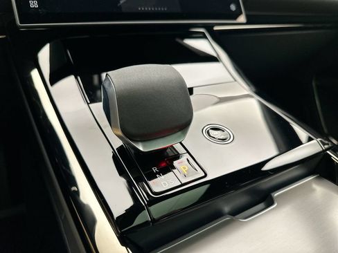 New 2026 Land Rover Range Rover Sport SE AWD/4WD image 12