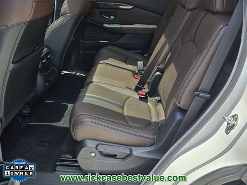 Used 2024 Honda Pilot Elite image 11