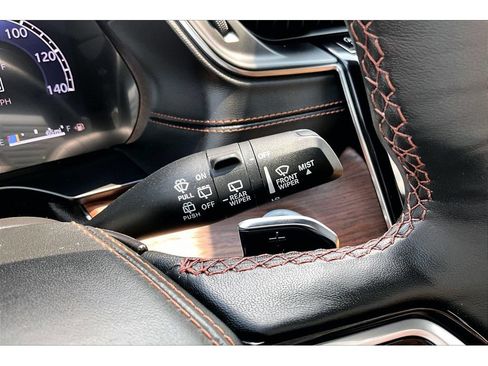 Certified 2025 Jeep Grand Cherokee Summit w/ Obsidian Package AWD/4WD image 21