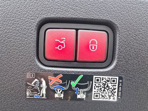 New 2026 Mercedes-Benz CLE 300 4MATIC Coupe image 20