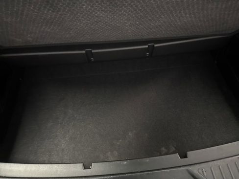 Used 2022 Ford Explorer XLT w/ Equipment Group 202A image 29