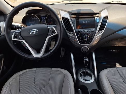 Used 2012 Hyundai Veloster w/ Style Pkg FWD image 14