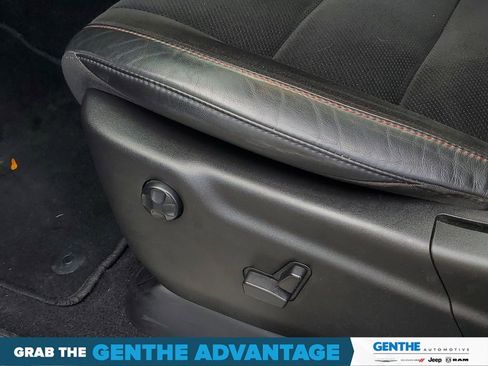 Used 2024 Dodge Durango R/T AWD/4WD image 11