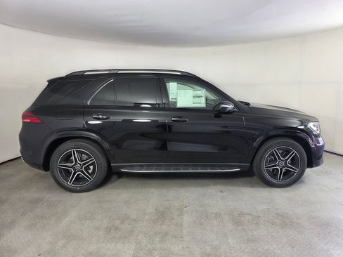 New 2026 Mercedes-Benz GLE 450 4MATIC image 3