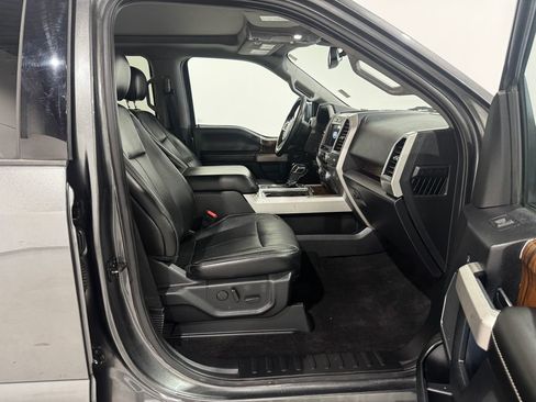 Used 2019 Ford F150 Lariat w/ Equipment Group 502A Luxury AWD/4WD image 23