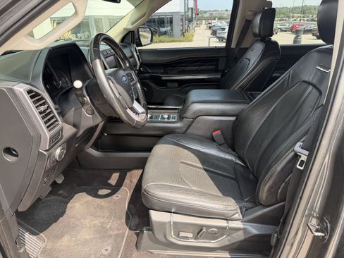 Used 2019 Ford Expedition Platinum AWD/4WD image 5