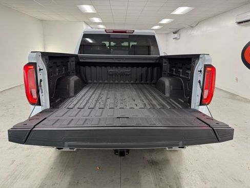 New 2026 GMC Sierra 1500 SLT w/ SLT Premium Plus Package image 9