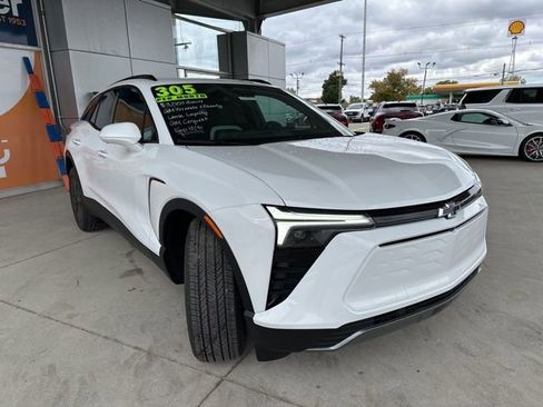 New 2026 Chevrolet Blazer EV LT image 4