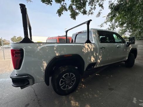 Used 2025 GMC Sierra 2500 SLT AWD/4WD image 5
