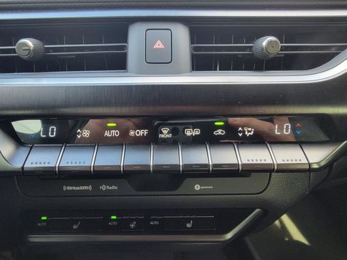 Used 2019 Lexus UX 200 F Sport w/ F Sport Premium Package FWD image 38