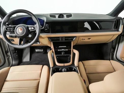 New 2026 Porsche Cayenne Coupe AWD/4WD image 20