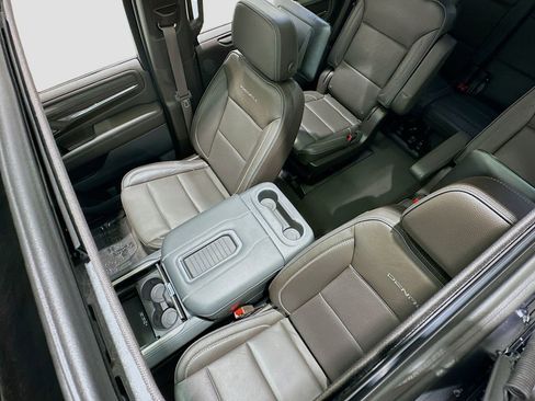 Used 2024 GMC Yukon Denali image 23