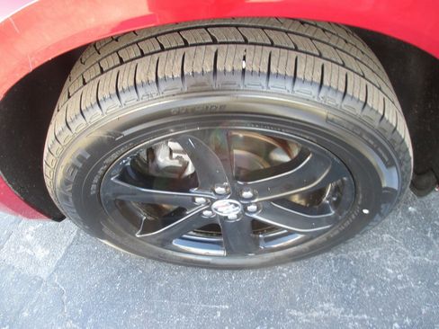 Certified 2023 Buick Enclave Essence w/ Experience Buick Package image 12