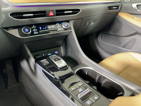Used 2021 Hyundai Sonata Limited image 25