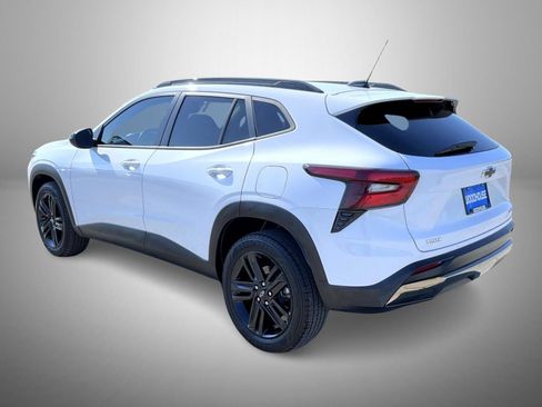 Certified 2024 Chevrolet Trax ACTIV FWD image 7