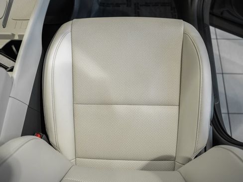 Used 2025 Hyundai Santa Fe SEL AWD/4WD image 31