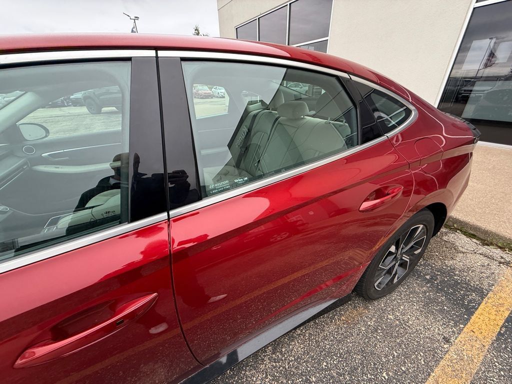 Used 2025 Hyundai Sonata SEL FWD image 34