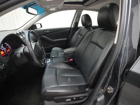 Used 2010 Nissan Altima 2.5 SL w/ SL Pkg FWD image 7